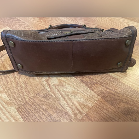 Brown and Gold Tribal Print Handbag & Matching Wallet by Fossil - Picture 2 of 4